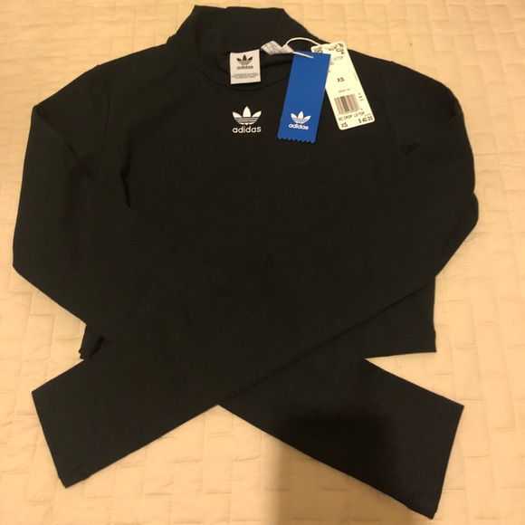 adidas Tops - NWT Adidas crop top, size XS
